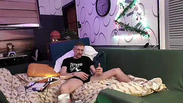 Snapshot of masc4mask_uk chatting on November 9, 2025, 6:17 am masc4mask uk online show from November 9, 2025, 6:17 am