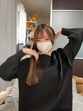 Moe v v online show from February 17, 2026, 3:04 am