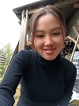 Mai lovely online show from December 4, 2025, 7:40 am