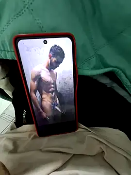 Snapshot of zkendell01 chatting on October 26, 2025, 6:14 am zkendell01 online show from October 26, 2025, 6:14 am