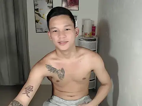 Snapshot of asianmonstercock05 chatting on October 18, 2025, 6:10 pm asianmonstercock05 online show from October 18, 2025, 6:10 pm