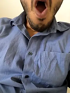 Snapshot of SilentTerr chatting on January 11, 2026, 9:27 am SilentTerr online show from January 11, 2026, 9:27 am