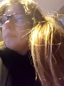 Snapshot of xofrankiefinexo chatting on February 18, 2026, 7:39 am xofrankiefinexo online show from February 18, 2026, 7:39 am