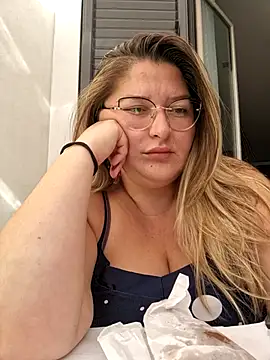 HornyBella88 online show from October 19, 2025, 8:17 am