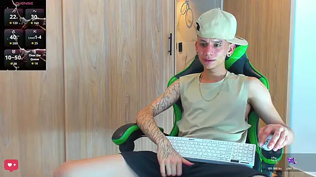 Snapshot of Skinny_batman chatting on October 30, 2025, 6:23 am Skinny batman online show from October 30, 2025, 6:23 am