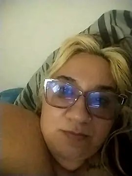 Snapshot of sharon-02 chatting on October 8, 2025, 2:02 am sharon-02 online show from October 8, 2025, 2:02 am