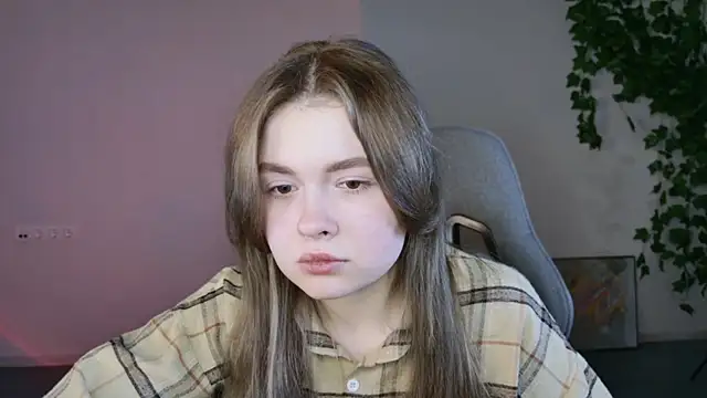 HaleySun online show from November 11, 2025, 1:17 pm