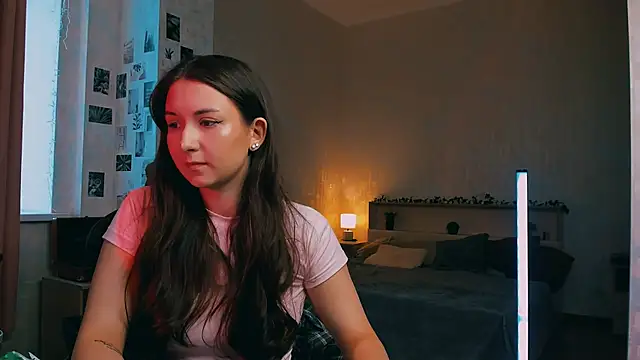 raviolly046 online show from November 11, 2025, 11:49 am