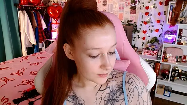 Ayla Hicks online show from March 2, 2026, 3:07 am