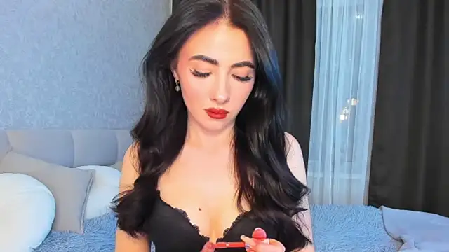 Snapshot of Milla_Moore chatting on October 8, 2025, 3:46 pm Milla Moore online show from October 8, 2025, 3:46 pm