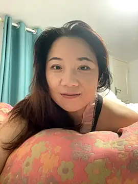 Momo-9988 online show from November 7, 2025, 3:49 pm