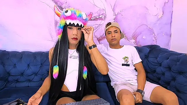 Bi Loverss online show from October 7, 2025, 10:38 am