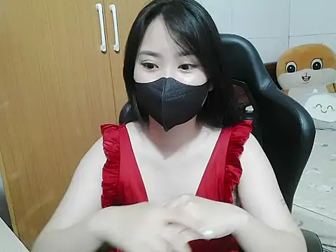 Lilybelle039 online show from November 18, 2025, 7:11 am