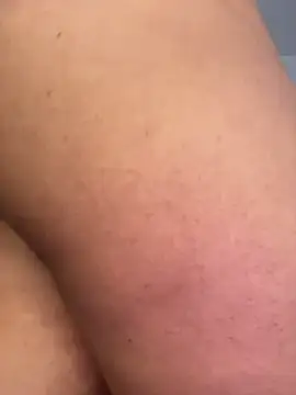 Snapshot of liz_and_thiago chatting on January 31, 2026, 9:35 pm liz and thiago online show from January 31, 2026, 9:35 pm