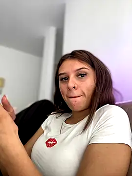 Snapshot of aliisonn___parker26 chatting on September 28, 2025, 5:20 pm aliisonn parker26 online show from September 28, 2025, 5:20 pm
