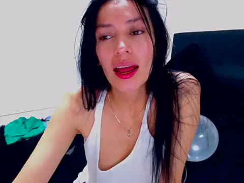 Snapshot of EmmaValmor chatting on May 31, 2026, 3:34 am EmmaValmor online show from May 31, 2026, 3:34 am