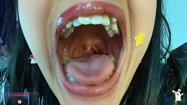 Snapshot of Hinata_21_ chatting on April 11, 2026, 3:16 pm Hinata 21 online show from April 11, 2026, 3:16 pm