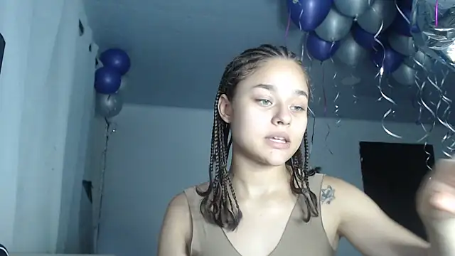 Snapshot of LittleCheerry69 chatting on November 26, 2025, 3:34 pm LittleCheerry69 online show from November 26, 2025, 3:34 pm