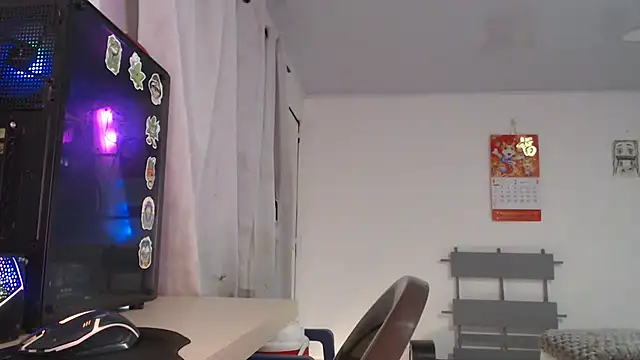 Snapshot of LittleCheerry69 chatting on February 24, 2026, 7:48 pm LittleCheerry69 online show from February 24, 2026, 7:48 pm