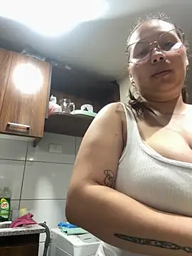 lachinita-32 online show from October 11, 2025, 12:22 am