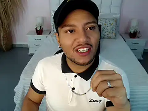Max Rivers online show from October 10, 2025, 12:06 pm