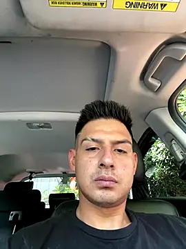 Snapshot of juanjR11 chatting on September 27, 2025, 4:35 pm juanjR11 online show from September 27, 2025, 4:35 pm