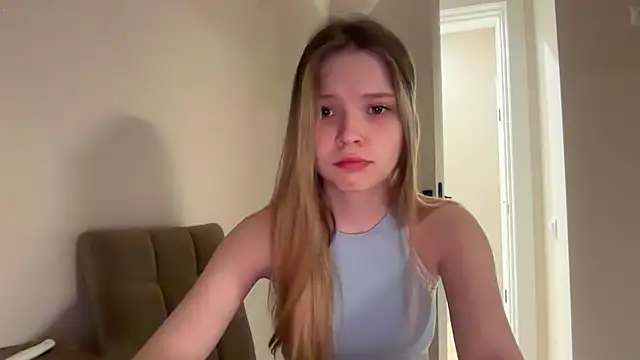 Snapshot of CandysRose chatting on May 9, 2026, 8:56 pm CandysRose online show from May 9, 2026, 8:56 pm
