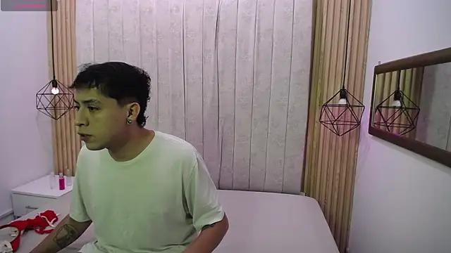 jakeyariana online show from November 24, 2025, 7:47 pm