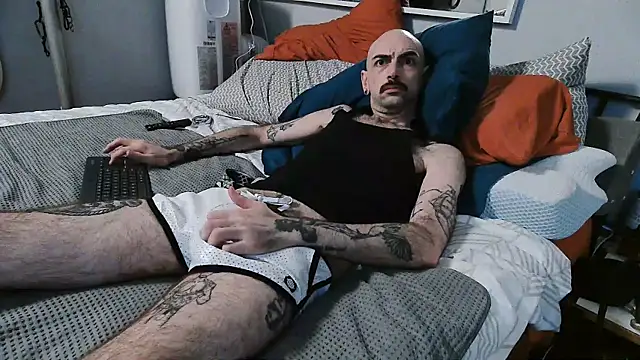 Snapshot of hungbot chatting on October 7, 2025, 6:25 am hungbot online show from October 7, 2025, 6:25 am