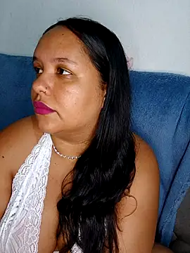 Snapshot of EggedGrowth chatting on November 27, 2025, 9:37 pm EggedGrowth online show from November 27, 2025, 9:37 pm