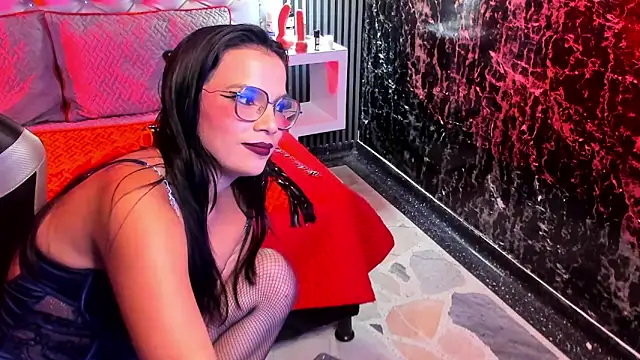 Snapshot of MaraBlake_ chatting on October 27, 2025, 9:27 pm MaraBlake online show from October 27, 2025, 9:27 pm