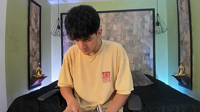 Snapshot of Axel_Draven chatting on February 5, 2026, 12:23 pm Axel Draven online show from February 5, 2026, 12:23 pm