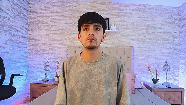 Snapshot of Axel_Draven chatting on February 16, 2026, 12:15 pm Axel Draven online show from February 16, 2026, 12:15 pm