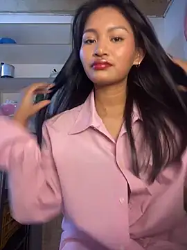 Snapshot of fenixzara chatting on October 16, 2025, 6:38 pm fenixzara online show from October 16, 2025, 6:38 pm