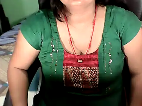 BABITA KUMARII online show from September 28, 2025, 11:23 pm