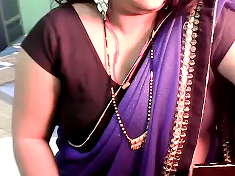 BABITA KUMARII online show from January 15, 2026, 4:54 pm