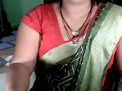 BABITA KUMARII online show from September 25, 2025, 6:47 pm