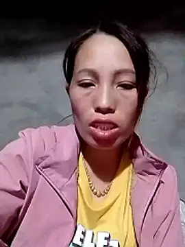 Sera sexy01 online show from December 5, 2025, 8:06 pm