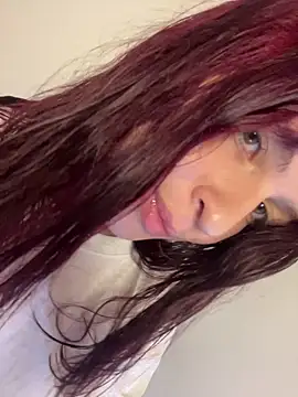 came lia1 online show from December 18, 2025, 4:06 am