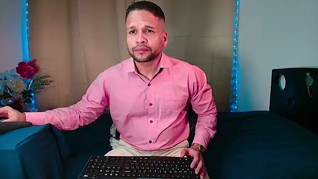 LucasGaeel online show from February 5, 2026, 12:06 am