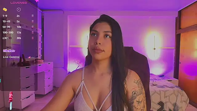 kloe28 online show from May 8, 2026, 3:54 am