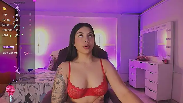 kloe28 online show from May 27, 2026, 3:36 am