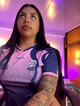 kloe28 online show from September 24, 2025, 5:03 am