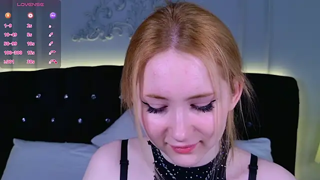 LiraKink online show from April 2, 2026, 4:08 am