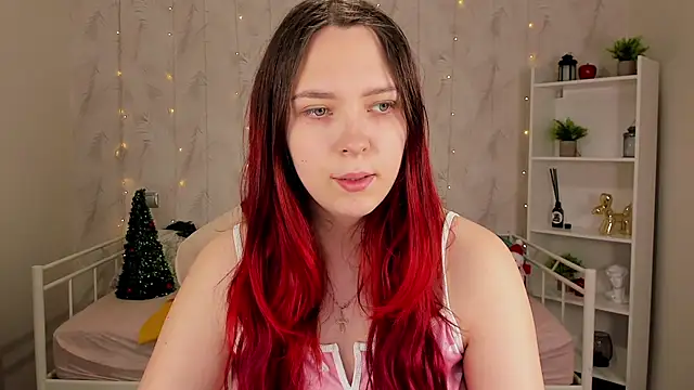 Monica  Queen online show from December 19, 2025, 12:03 am