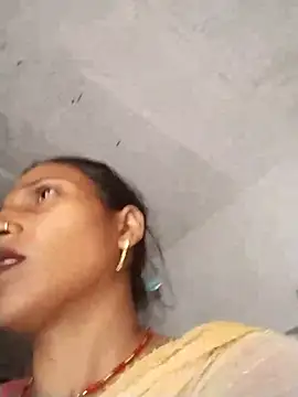 Hot ruip58585 online show from November 6, 2025, 5:11 am