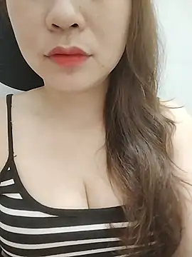 Snapshot of Girl_Shy2000 chatting on May 19, 2026, 9:00 pm Girl Shy2000 online show from May 19, 2026, 9:00 pm
