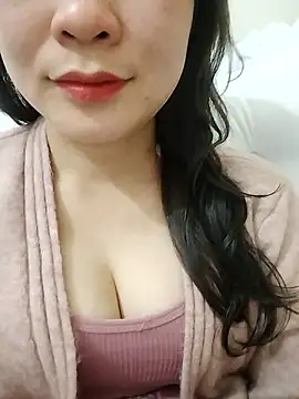 Girl Shy2000 online show from January 10, 2026, 2:01 pm