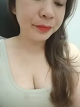 Snapshot of Girl_Shy2000 chatting on May 10, 2026, 9:27 pm Girl Shy2000 online show from May 10, 2026, 9:27 pm