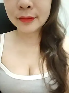 Snapshot of Girl_Shy2000 chatting on April 29, 2026, 9:54 pm Girl Shy2000 online show from April 29, 2026, 9:54 pm